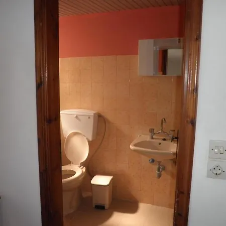 George's Apartmán *